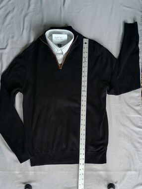 NWT Grayson & Dunn Men's Black  Sweater  100% Cotton W/ brown leathe zipper trim